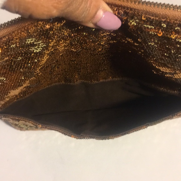 HALSTON HERITAGE SEQUINED FOLD CLUTCH-Gold - Picture 3 of 4